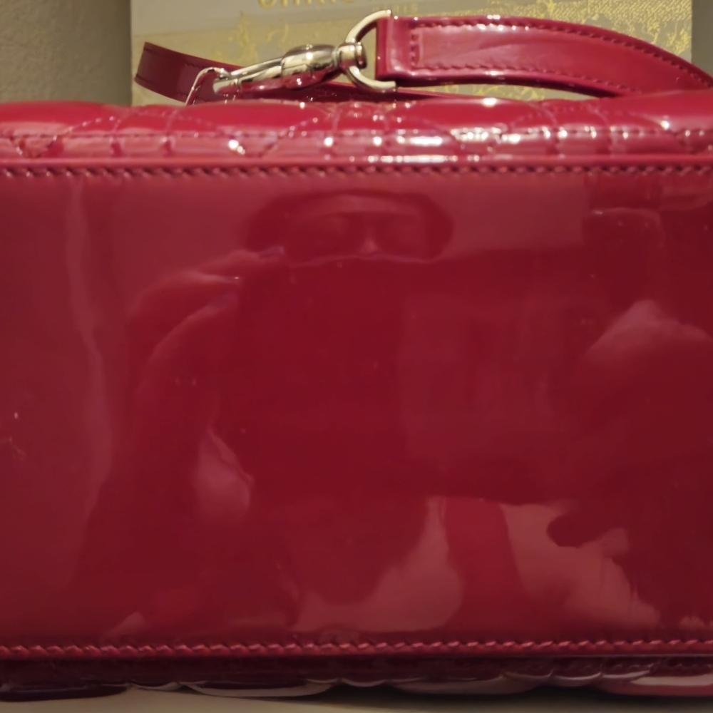 Christian Dior Lady Dior Quilt Cannage Patent in Medium size Red - Picture 4 of 7
